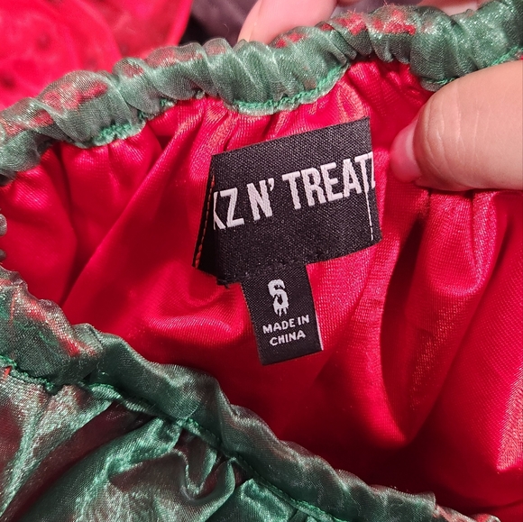 Dollskill Sweet Strawberry  costume - Picture 6 of 8